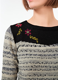 Embroidered collar round neck sweater