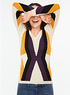 V neck intarsia sweater