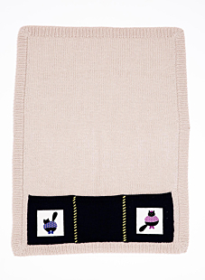 Blanket with pockets