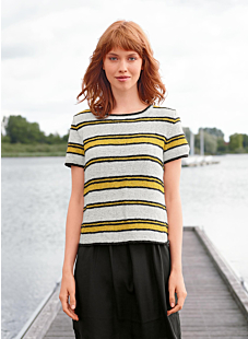 Short sleeve sweater