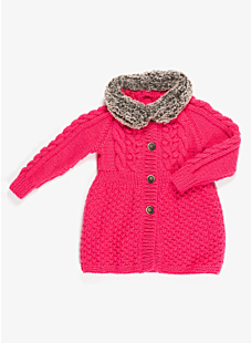 Cabled coat with fur collar