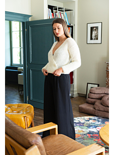 Patterned rib wrap