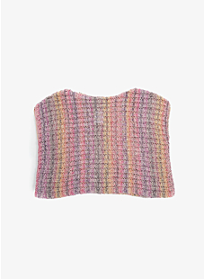 loose sleeveless sweater
