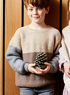 Garter stitch sweater with round neck