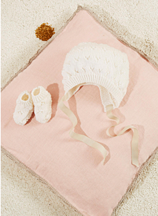Bonnet and lacy booties