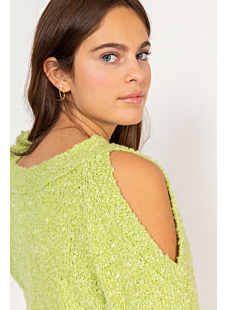 Sweater with open shoulders