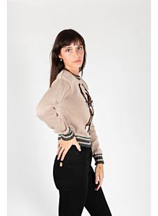 Deer intarsia sweater with round collar