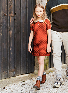 Dress with broderie anglaise collar