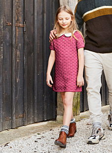 Dress with broderie anglaise collar