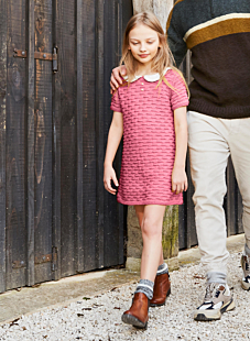Dress with broderie anglaise collar