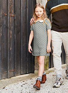 Dress with broderie anglaise collar