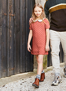 Dress with broderie anglaise collar