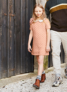 Dress with broderie anglaise collar