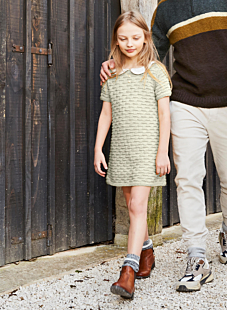Dress with broderie anglaise collar