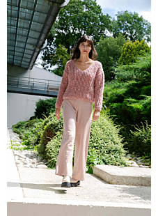 V-Neck sweater in Fisherman’s Rib