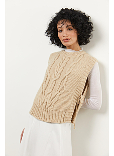 Cable vest with tie sides