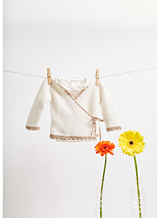 Two-tone crossover top