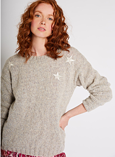 Sweater with round collar