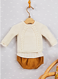 Cabled sweater with back opening