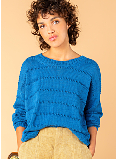 Round neck sweater