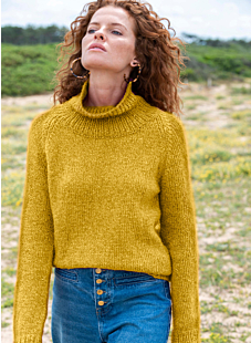 Raglan turtleneck jersey sweater