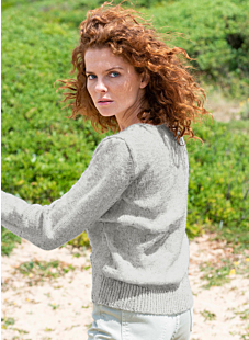 V-neck jersey sweater with set-in sleeves