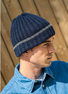 Bicolor hat Milo