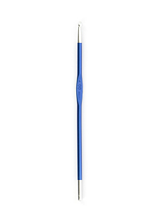 15 cm x 4 mm coloured metal crochet hook