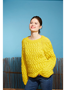 cabled sweater with round collar