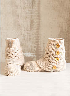 Gaiter slippers with large cable