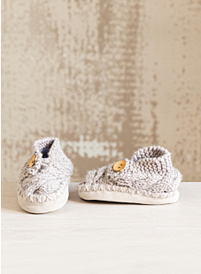 Children’s cable slippers