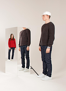 Round collar sweater