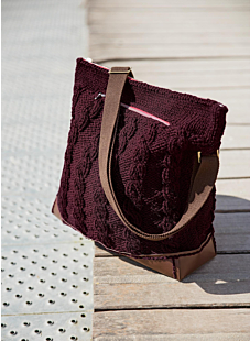 Zip-up bag with cables